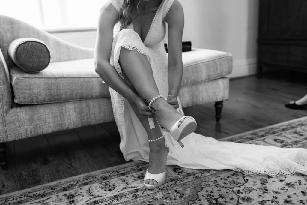 Bride-dressing